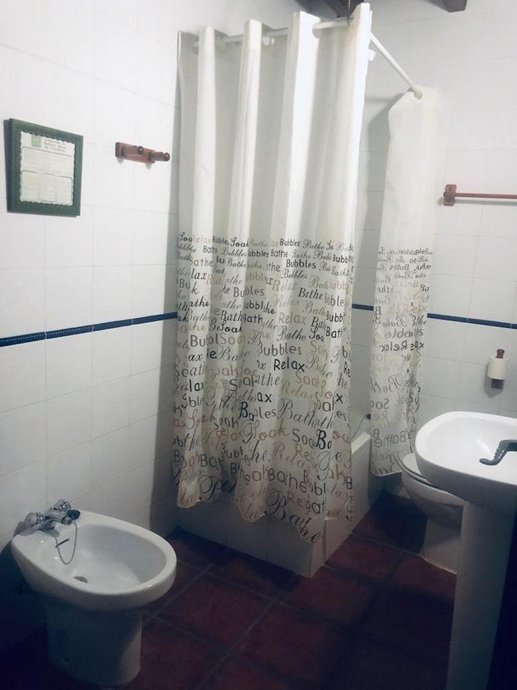 Apartamentos La Gloria Сантилана дел Мар Екстериор снимка